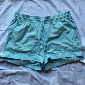 Lululemon active wear shorts